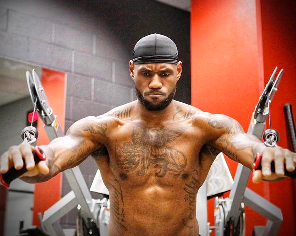 顺势垫射破 顺势垫射破