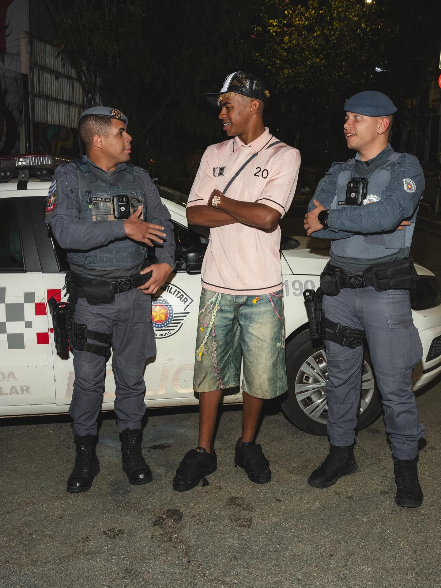 上多赢两三 上多赢两三