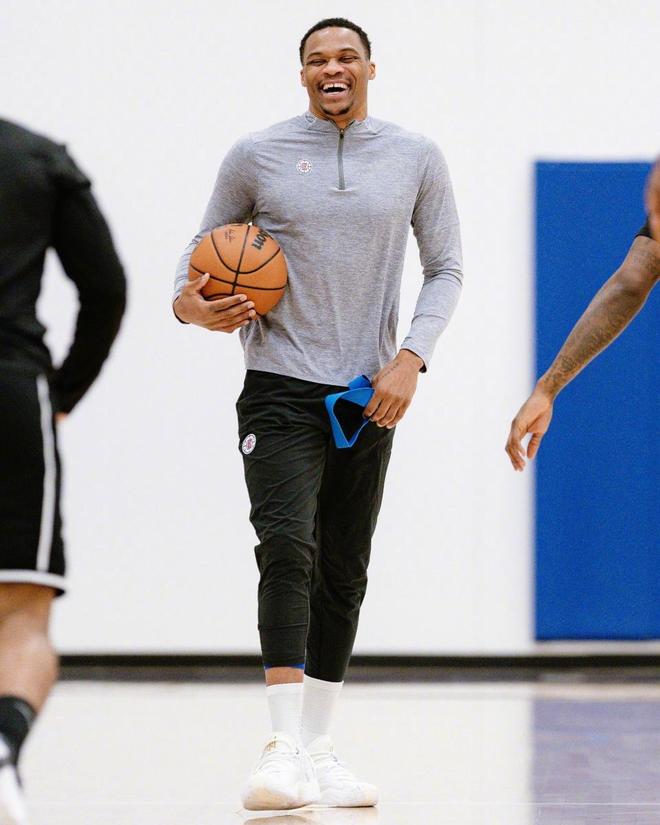 脱战选择更 脱战选择更