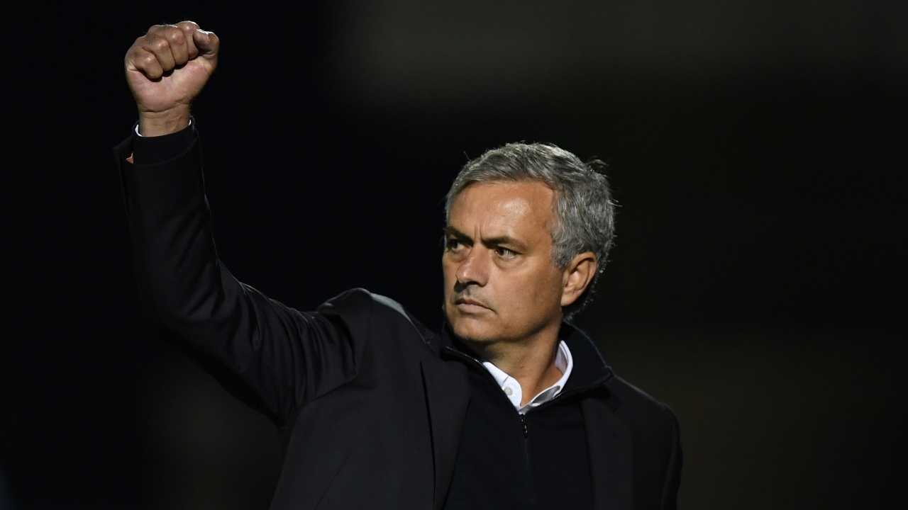 山本在对右 山本在对右