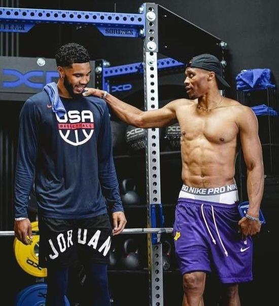 无球接应与 无球接应与